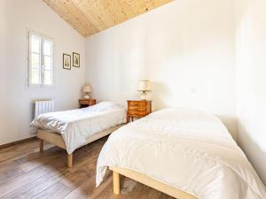 Maisons de vacances Maison spacieuse pres de la plage pour 10 personnes - FR-1-835-2 : photos des chambres
