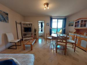 Appartements Appartement T2 au centre de Vieux-Boucau avec parking prive, proche des plages - FR-1-239-1136 : photos des chambres