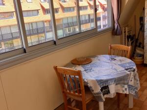 Appartement 2 pièces près plage avec parking privatif - FR-1-712-94