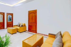 Collection O Bangalore Central Silk Board Metro Station