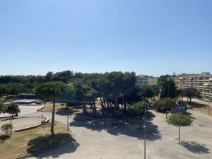 Studio vue parc avec climatisation - FR-1-553-305