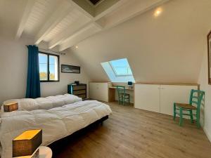 Maisons de vacances Maison neuve spacieuse a Carnac, 10-12 pers., jardin clos, WiFi - FR-1-377-103 : photos des chambres