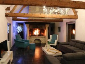 Gîte spacieux au cœur des Flandres avec cheminée et jardin pour 15 personnes - FR-1-510-233
