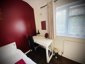 Modern-PetFriendly-privateGarden-Family-20MinToLDN