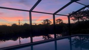 Phoenix quite Area Pool and great water few