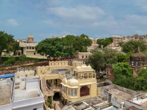 SaffronStays Rang Havelii - Rajasi Rooms near City Palace, Udaipur