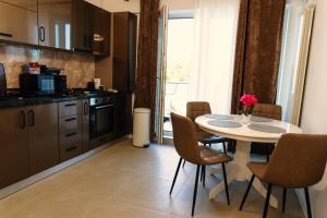 Sea Paradise - Odyssey Pool & Spa Resort