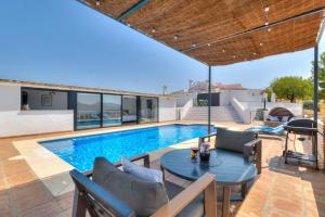 Andaluz Mountain View