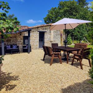 Maisons de vacances Les Ecuries : Maison 3 Chambres