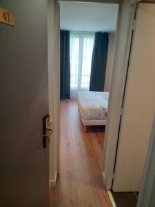 Hotels Hotel Modern Est : photos des chambres