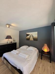 Appartements Piscine & Parking Prive - 2 min du Lac d-Annecy : photos des chambres