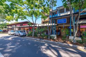 Chic Couples Retreat