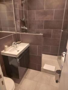 Hotels Hotel Modern Est : photos des chambres