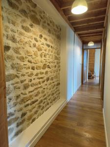 Villas Maison en pierre avec vue imprenable dans le parc naturel du Pilat : photos des chambres