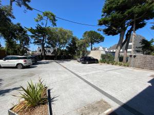 Apartment, seafront, beach, ground floor