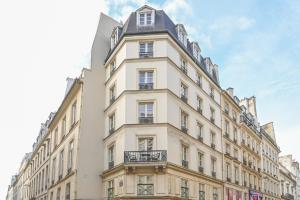 French typical apartment (opéra 5D)