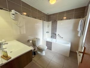 Hotels La Bonne Auberge : photos des chambres