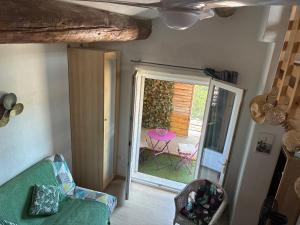 Appartements Studio cosy equipe, deux couchages , pres des collines de Martigues : photos des chambres