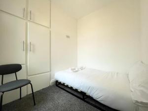 Cosy Group House