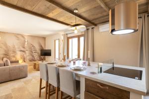Appartements Mas 9 Romanin - Mas Provencal Familial : photos des chambres