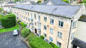 Cosy Central Bath Hideaway With Parking
