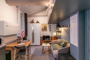 Cute duplex studio