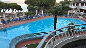 Il Poggetto Giardino Terrazza Piscina