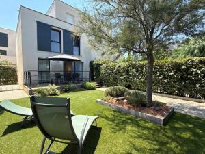 Coquet pavillon avec jardin et terrasse dans une résidence à 500m de la mer - 3hvězdičkové hotely ve městě Sérignan