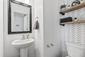 Modern 3BR Townhome in Lehi UT