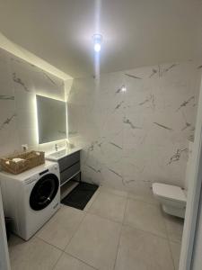 Studio en bord de mer avec piscine sur le toit