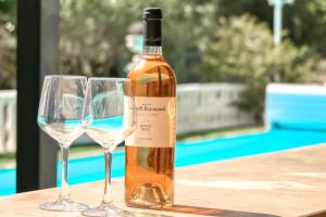 Villas Le Mas de l'Alliance - 12 p - Air Cond - private Pool - near Grignan : photos des chambres