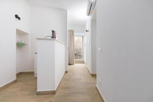 Palazzo Seculari by BarbarHouse