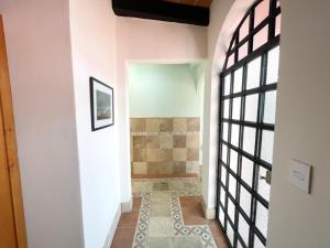 Centro Home with Courtyard BBQ