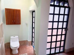 Centro Home with Courtyard BBQ