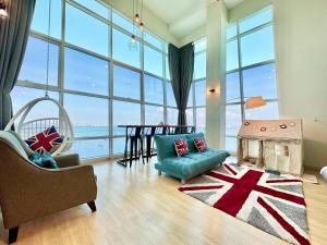 Maritime Suite #Full Seaview #Pool Table #Hot Water Dispenser #Kids friendly #Georgetown #6pax #2BR2bath #Private host