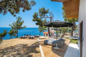 Acroterra - Easy Living