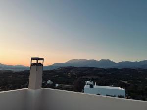 Holiday House Melissa