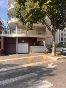 Appartements Appartement-Centre ville -Climatise-Terrasse-Parking : photos des chambres