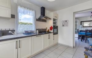 Nice Home In Saint-Georges-Doléron