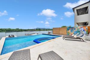 Wave on Wave Haus and Concierge Services - 4hvězdičkové hotely ve městě Kingsland