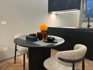 Ambra & Smeraldo - Immobili e Soluzioni Rent