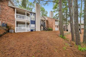 The Davis 412 I Spacious 1 Bed 1 Bath