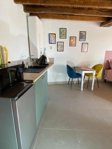 Studio Pop-25m2-Neuf et coloré - WiFi-Netflix