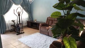 Cosy family haven 4