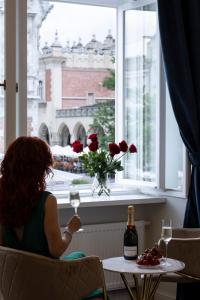 Main Square Apartments