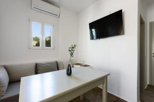 Phaedrus Living Paros Cycladic Residences 8