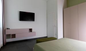 One-Bedroom Deluxe Apartment