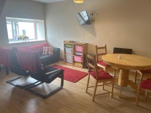Kilkenny Organic Farm 2-Bed Apt Sleeps 4 Parking