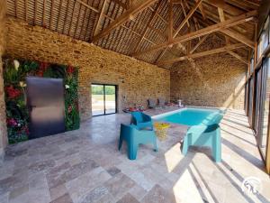 Maisons de vacances Le Logis des Vallees, 6/7 pers avec piscine et sauna : photos des chambres