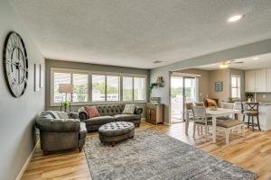 Pool Access and Lake Views Osage Beach Family Gem